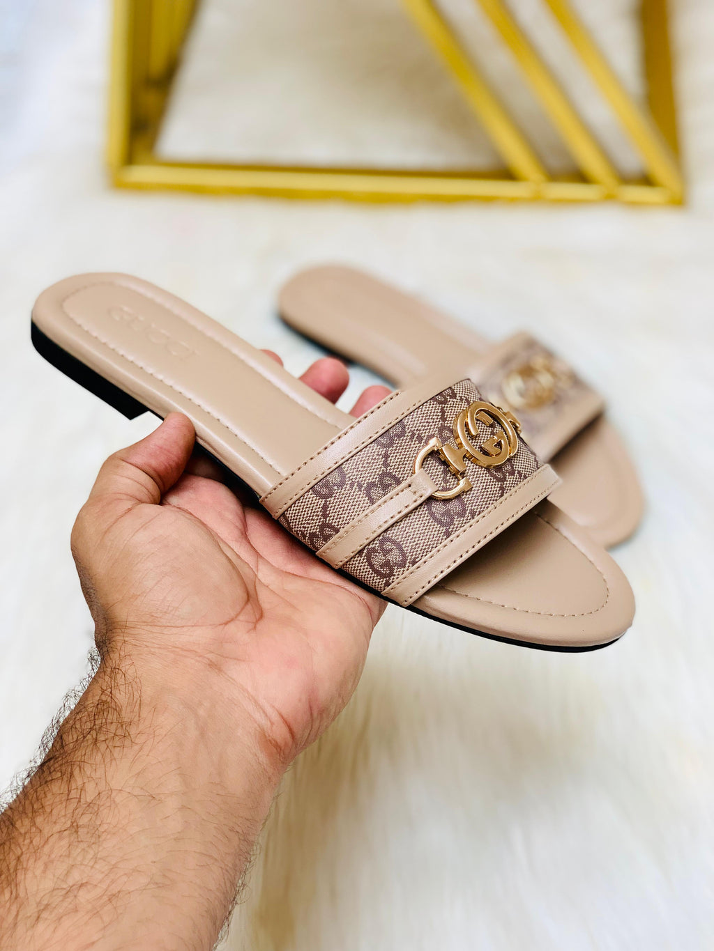 Gucc-i-flat slipper...